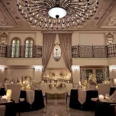 Casa d’ Angela (カサ・デ・アンジェラ) キャンドルとシャンデリア煌めく幻想的な空間が叶う