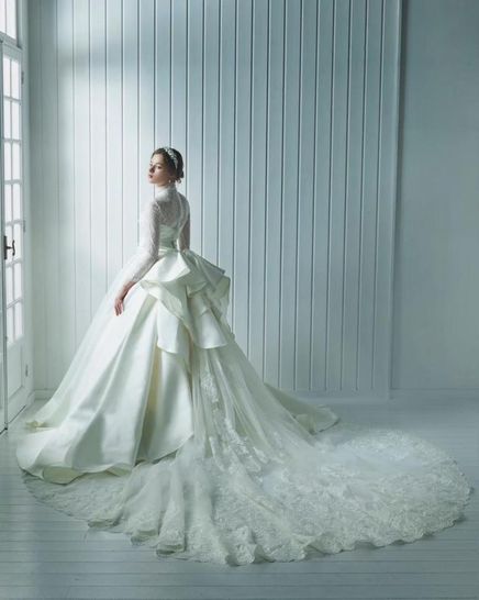 カサデアンジェラ馬車道 ドレス・衣装の写真1