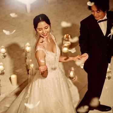 挙式のクライマックスを華やかに彩ります