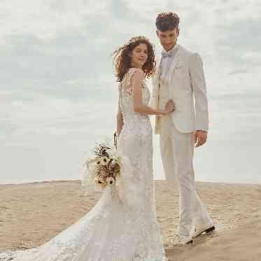 王道ドレスからインポートドレス、「PRONOVIAS」などのブランドドレスも豊富