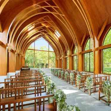 ララシャンス 博多の森 緑が美しいチャペル