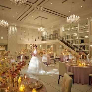 ララシャンス 博多の森 キャンドルを並べて幻想的な雰囲気