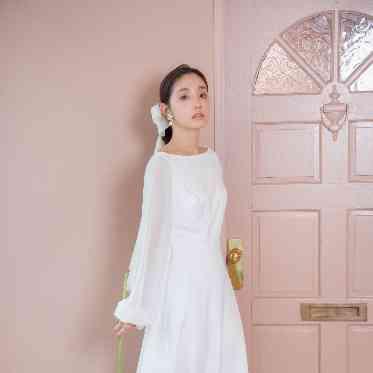 ララシャンス 博多の森 ウェディングドレス