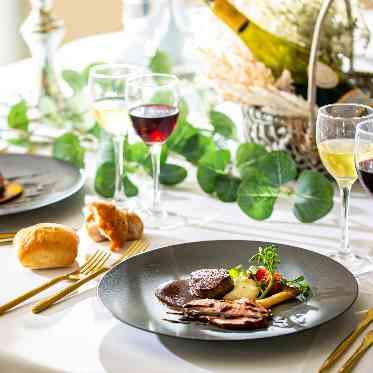 アンフェリシオン 牛フィレとフォワグラのロッシーニは試食付きのフェアでぜひ堪能して