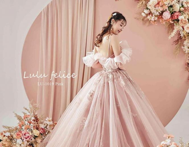 アンフェリシオン ドレス・衣装