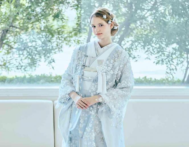 アンフェリシオン ドレス・衣装