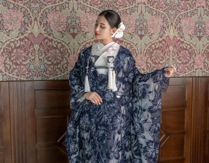 アンフェリシオン ドレス・衣装