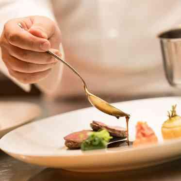 オーベルジュ・ド・リル ナゴヤ レストランと変わらないクオリティで届けられる出来立ての料理