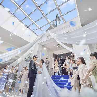 アニヴェルセル 白壁 挙式後のアフターセレモニースペースは"全天候型"で安心♪