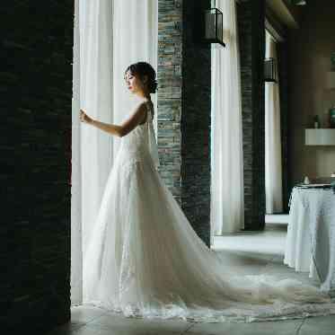 アニヴェルセル 白壁 ラベイユ