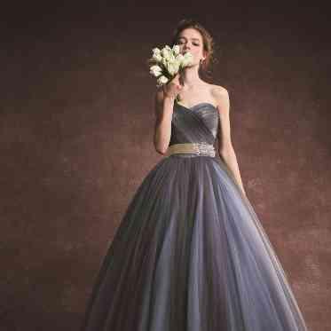 アニヴェルセル 白壁 Lunariria