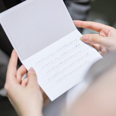 普段は伝えられない思いを、手紙にしたためて