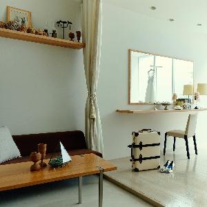 1日中貸切にできる新郎新婦専用のお部屋。披露宴後にここで食事を。