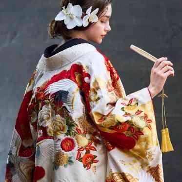 ヘアスタイルもトータルでコーディネート