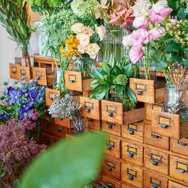 Rouge Ardent(ルージュアルダン) ●BRASSグループ フラワーショップ隣接なので、実際のお花を見ながら打ち合わせすることも可能◎