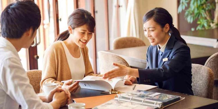 Rouge Ardent(ルージュアルダン) ●BRASSグループ ロビー・控室