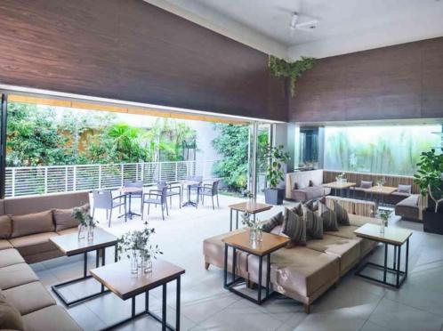 Blanc Beige(ブラン:ベージュ) ●BRASSグループ ロビー・控室