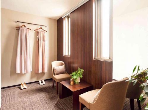 Blanc Beige(ブラン:ベージュ) ●BRASSグループ ロビー・控室