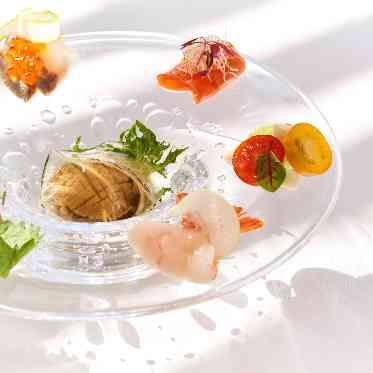 Blanc Beige(ブラン:ベージュ) ●BRASSグループ コースの始まり、冷静のオードルは彩り豊かに