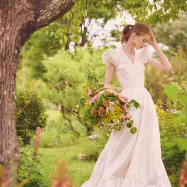 Blanc Beige(ブラン:ベージュ) ●BRASSグループ ウェディングドレス