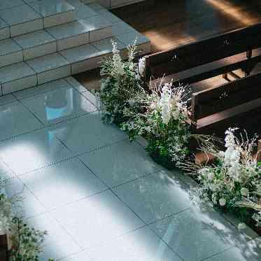 ベルヴィ ラヴァンセーヌ 雰囲気に合ったフラワーデザイン