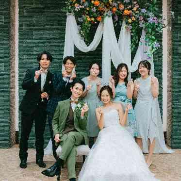 ベルヴィ ラヴァンセーヌ 会場内に装花をセッティングすれば自ずとゲストが集まるフォト空間になるはず