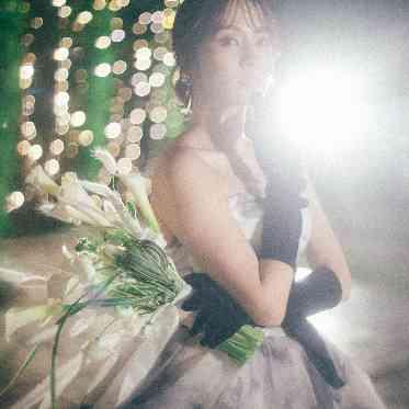 ベルヴィ ラヴァンセーヌ 煌くイルミネーションを背景に大人っぽいウェディングフォトを♪