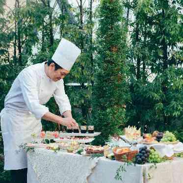 ベルヴィ ラヴァンセーヌ お二人の希望を聞いて多彩な提案も♪話しやすさが魅力のパティシエ