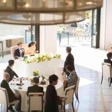 THE LUXSCENA(ザ・ラグシエナ) ガラス扉を全開放するとガーデンと一体になって素敵な空間に!