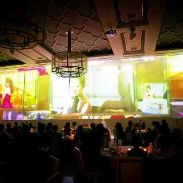 THE LUXSCENA(ザ・ラグシエナ) 巨大スクリーンで迫力ある映像を!