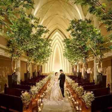 京都 アートグレイス ウェディングヒルズ 木漏れ日が差し込む新チャペル