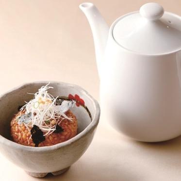 ご飯もの。写真は焼きおにぎりのお茶漬け