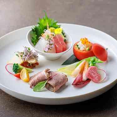 ヴィラ・アンジェリカ 色鮮やかなオードブル。