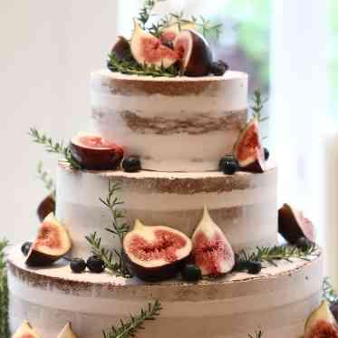 ヴィラ・アンジェリカ フルーツ×ネイキッドケーキ