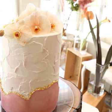 ヴィラ・アンジェリカ 人気の金箔ケーキ