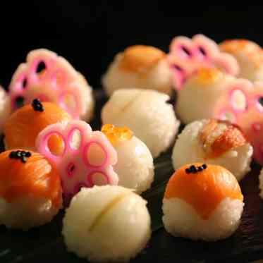 手毬寿司ブッフェは女性ゲストやご年配のゲストに大好評。