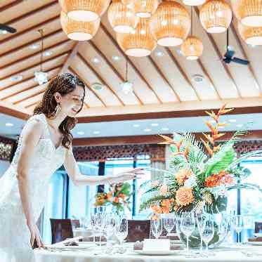 リゾートテイストならではのコーディネートで