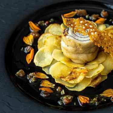 NIHO 三位一体となる渾身の一皿でおもてなし