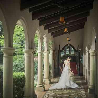 マナーハウス写風舘 チャペルへと続く回廊