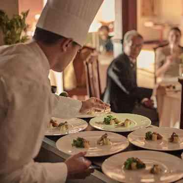 マナーハウス写風舘 選び抜いた素材を熟練シェフが格別な美味しさに仕上げる 美食をきっかけにゲストの会