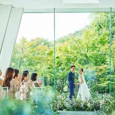 KITAYAMA　MONOLITH(北山モノリス) やさしく陽光が注ぎ、ふたりもゲストもリラックスした心温まるセレモニーが叶う
