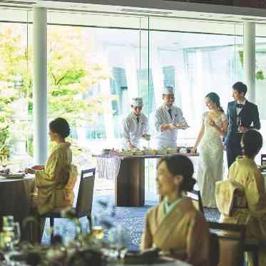 KITAYAMA　MONOLITH(北山モノリス) ふたりの自宅に招くようにゲストと心温まる時を