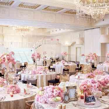 マリアージュ彦根 ピンクのお花のコーディネートも、幸せいっぱい!