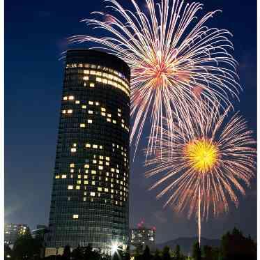 びわ湖大津プリンスホテル ゲスト皆様の目の前に打ちあがる花火は、格別なおもてなしに。