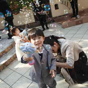 二条城チャペル セント・アベニール お子様ゲストも楽しめるバブルシャワー