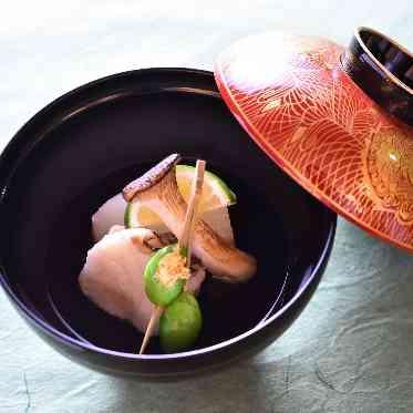 二条城チャペル セント・アベニール 鯛と松茸のお吸い物