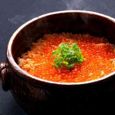 二条城チャペル セント・アベニール 鮭とイクラの土鍋ご飯