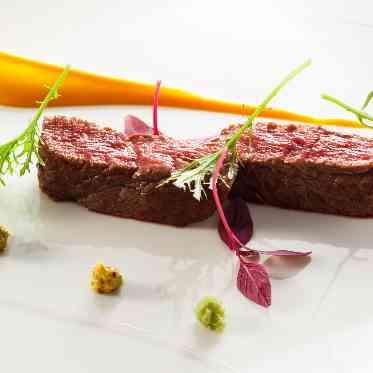 二条城チャペル セント・アベニール 牛肉のロースト、トリオロジー刺激的な出会い