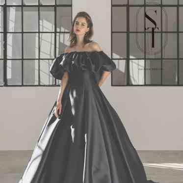 二条城チャペル セント・アベニール ドレスの黒は「あなた以外に染まりません」という一途な愛と強い誓いを表します