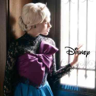 二条城チャペル セント・アベニール 戴冠式のエルサからインスパイアされたドレス